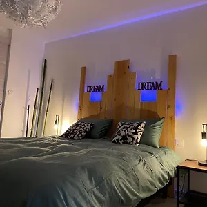 Reve De Panda Avec Sauna Et Jacuzzi Privatif Abrest