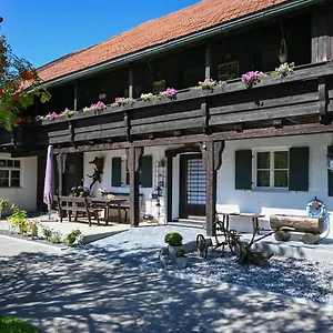https://im-traditionellen-bauernhaus-inkl-knigscard.com-bavaria.com