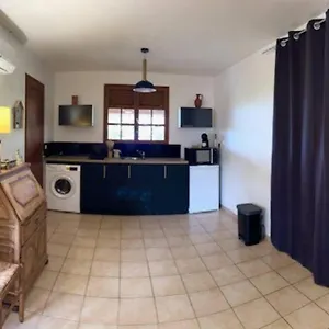 Ti Sucrier Jaune - Douceur Caraibe Vue Le Carbet